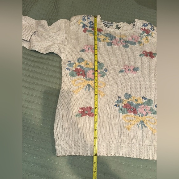 Vintage Max & Diane Floral Pastel Sweater with shoulder pads. Size S. - Picture 13 of 14